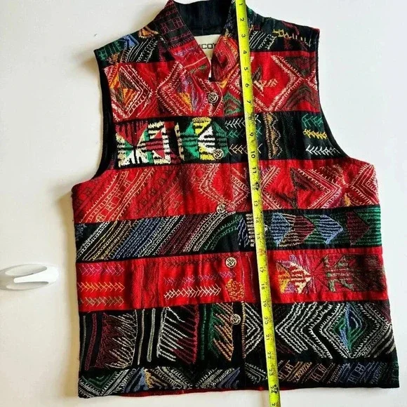 Vintage red and black  embroidered cotton vest - Picture 10 of 11